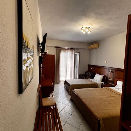 Paradosi Rooms Igoumenitsa Exterior photo