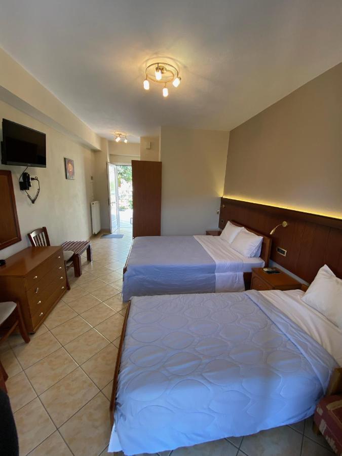 Paradosi Rooms Igoumenitsa Exterior photo