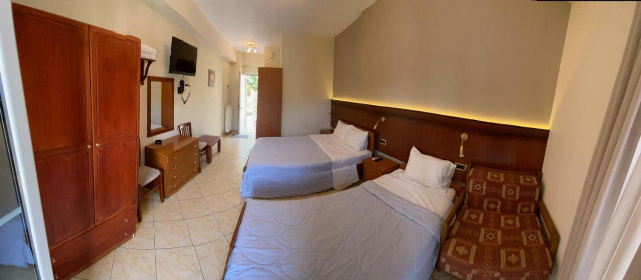 Paradosi Rooms Igoumenitsa Exterior photo