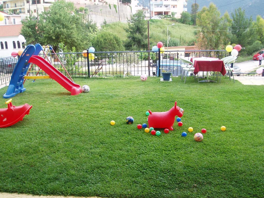 Paradosi Rooms Igoumenitsa Exterior photo